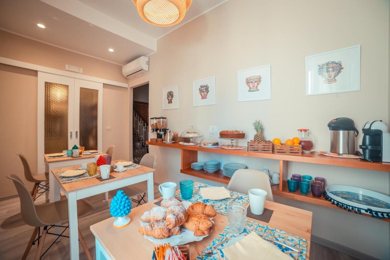 A'Coffa Rooms ตาออร์มินา ภายนอก รูปภาพ
