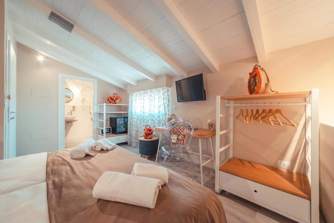 A'Coffa Rooms ตาออร์มินา ภายนอก รูปภาพ